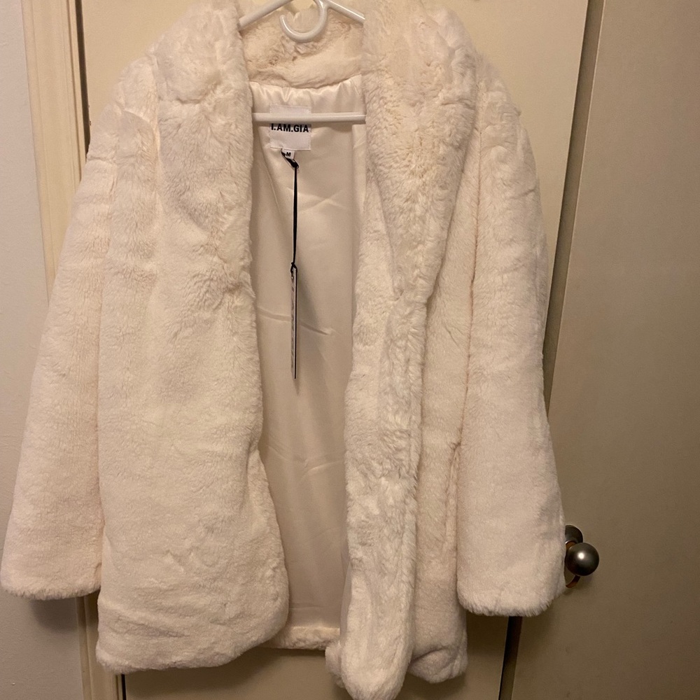 I Am Gia NYA faux fur jacket